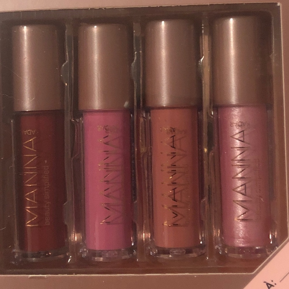 Luxe Lip Kit x2 - 8 Shades - Picture 3 of 3